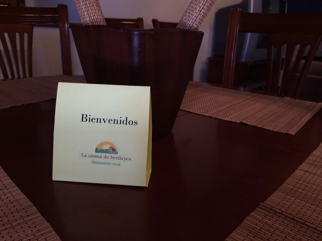 Labra La Casina De Berdayesゲストハウス エクステリア 写真